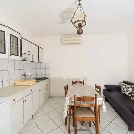 Katica Apartman *